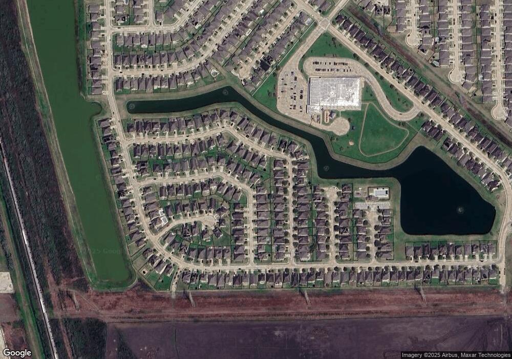 4718 Alluvial Cir, Alvin, TX 77511 - photo 1