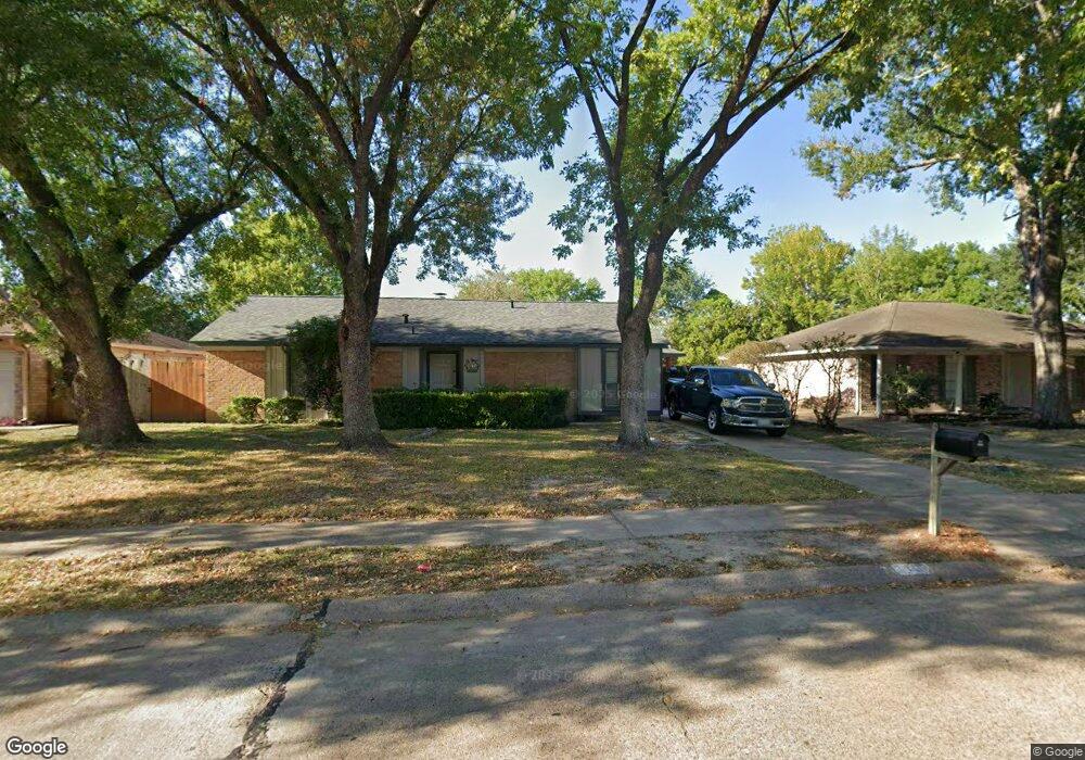 7102 Woodfern Dr, Houston, TX 77040 - photo 1