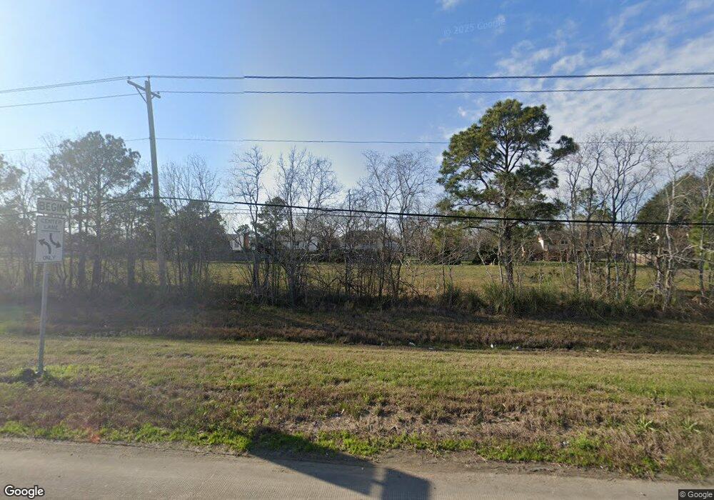 2300 W Parkwood, Friendswood, TX 77546 - photo 1