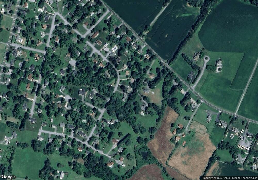 5717 Manor Dr, Woodbine, MD 21797 - photo 1