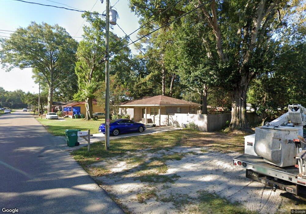 211 Clark St, Picayune, MS 39466 - photo 1
