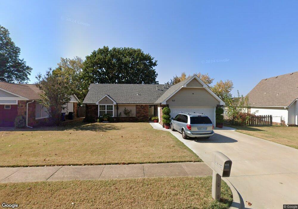 2904 S Narcissus Ave, Broken Arrow, OK 74012 - photo 1