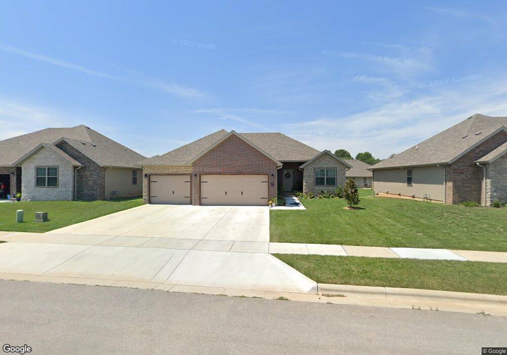 675 N Montego St, Nixa, MO 65714 - photo 1