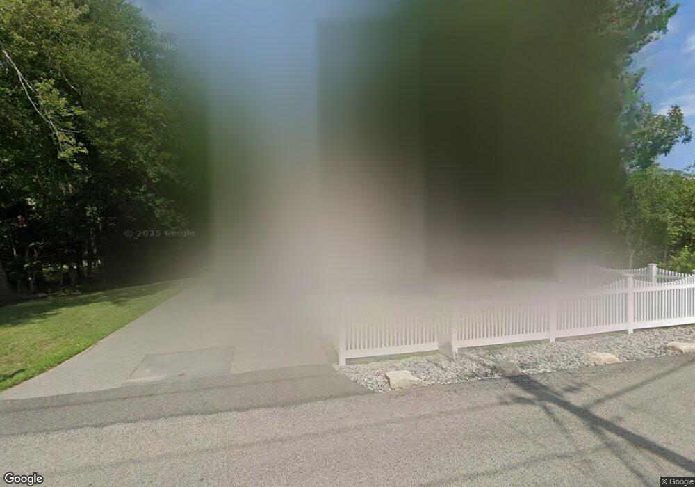 11 Spruce St, Rockland, MA 02370 - photo 1