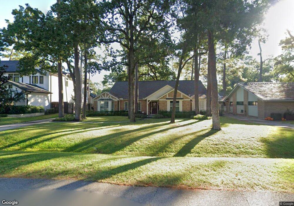 326 E Gaywood Dr, Houston, TX 77079 - photo 1