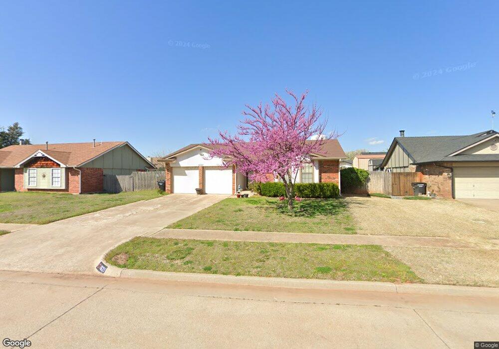 1621 NE 8th St, Moore, OK 73160 - photo 1