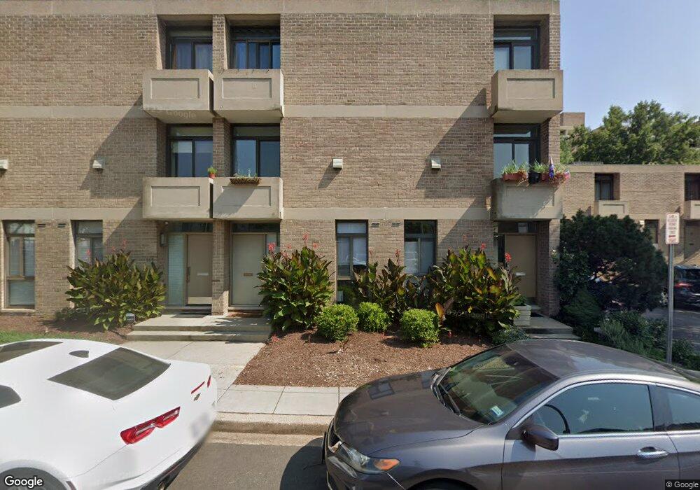 349 N St SW unit 349, Washington, DC 20024 - photo 1