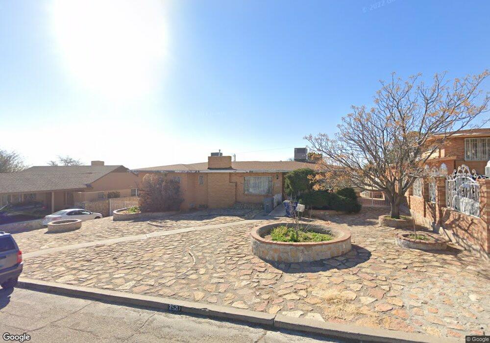 2520 Frankfort Ave, El Paso, TX 79930 - photo 1