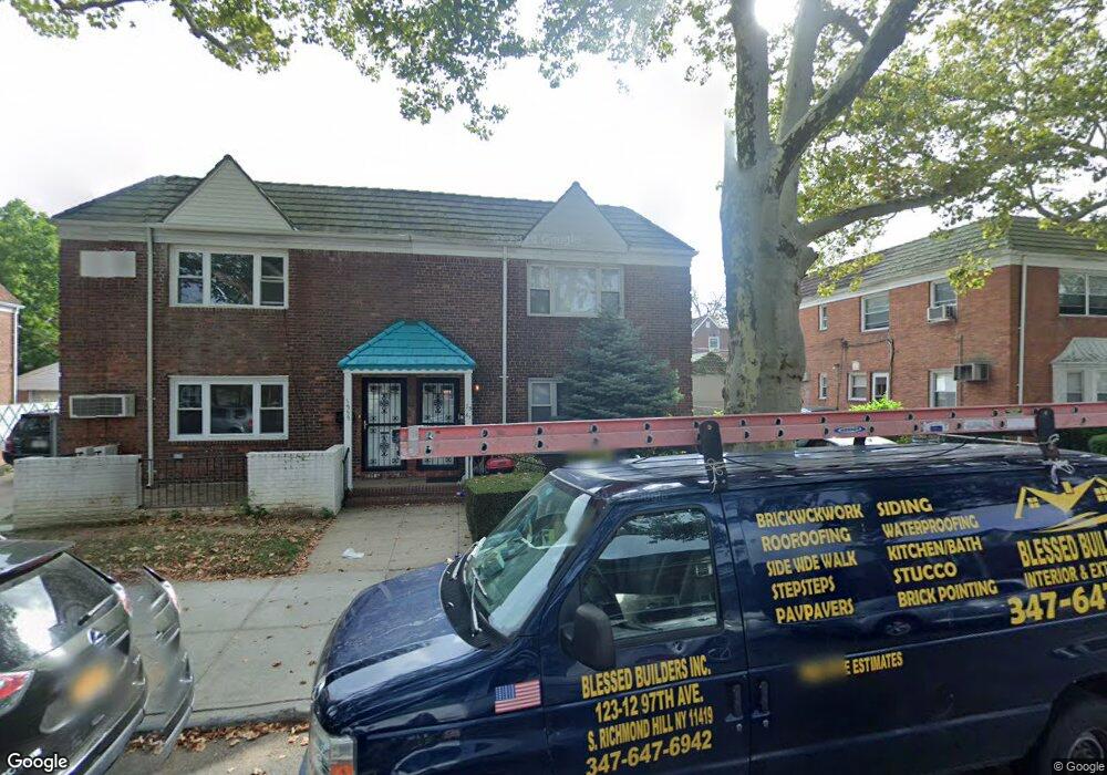 7559 197th St, Fresh Meadows, NY 11366 - photo 1