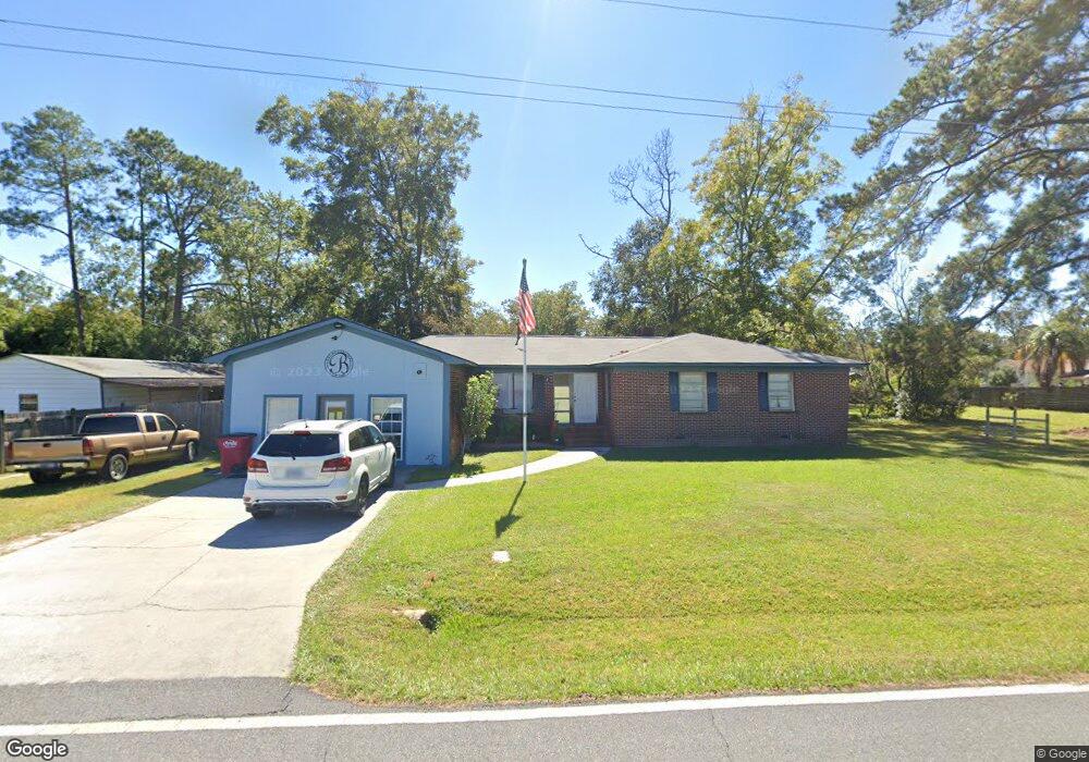 317 Hillcrest Blvd, Blackshear, GA 31516 - photo 1