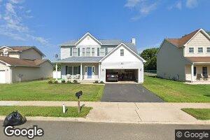 9 New Mills Dr, Pemberton, NJ 08068