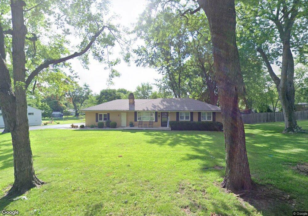 5609 Earnshaw St, Shawnee, KS 66216 - photo 1