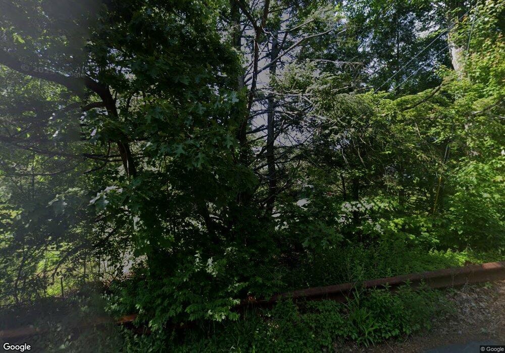 592 Rock Valley Rd, Holyoke, MA 01040 - photo 1