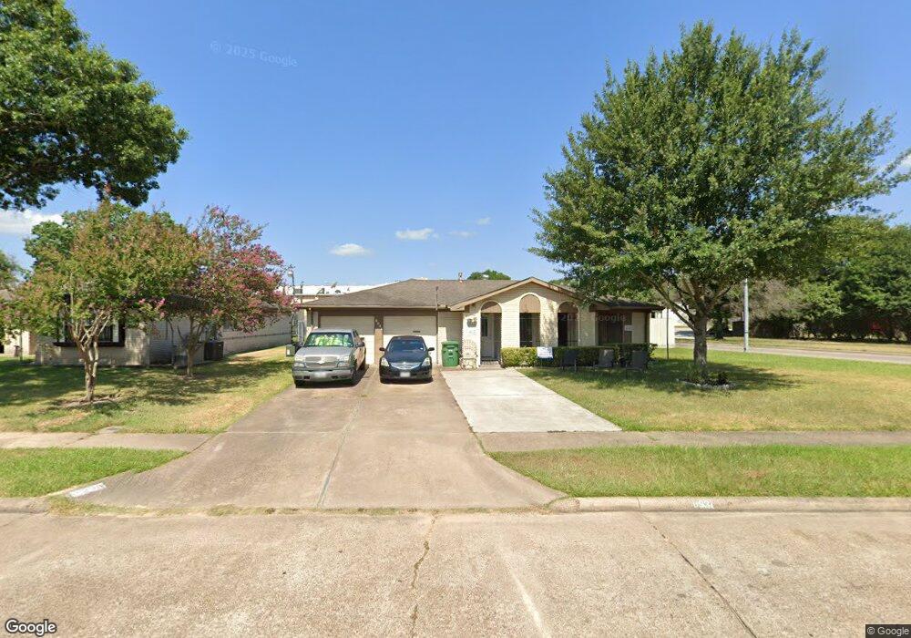 8931 Deer Trail Dr, Houston, TX 77088 - photo 1