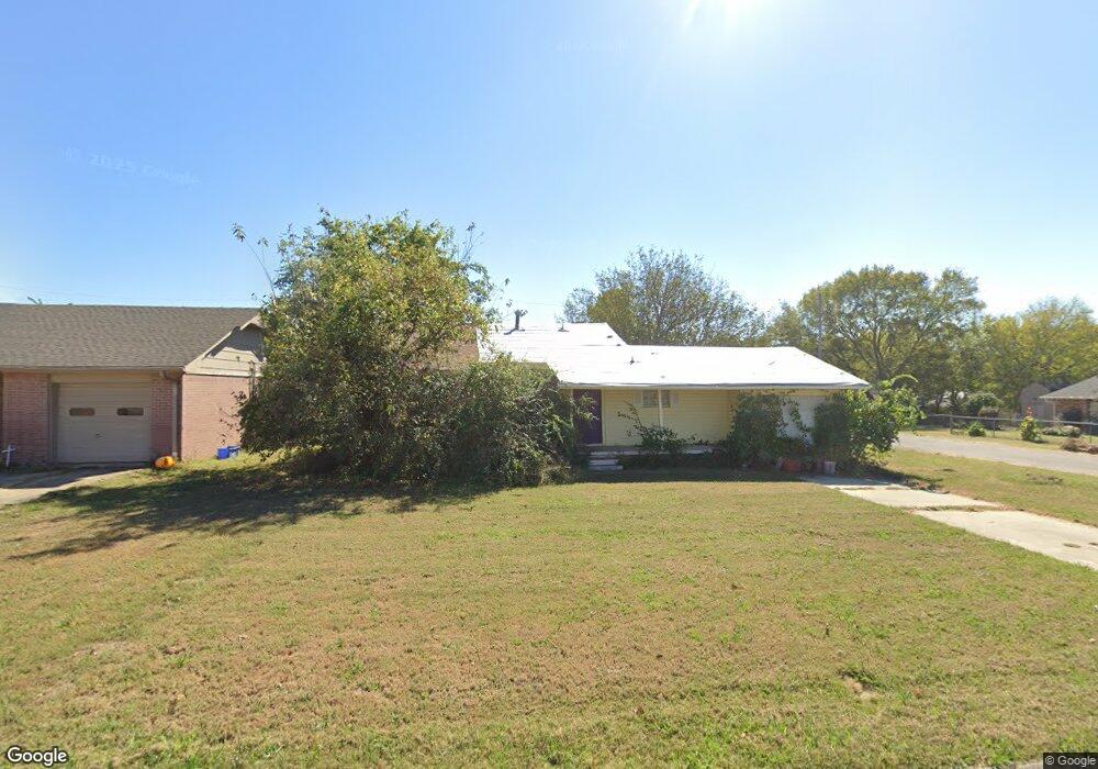 901 Howard St, Ada, OK 74820 - photo 1