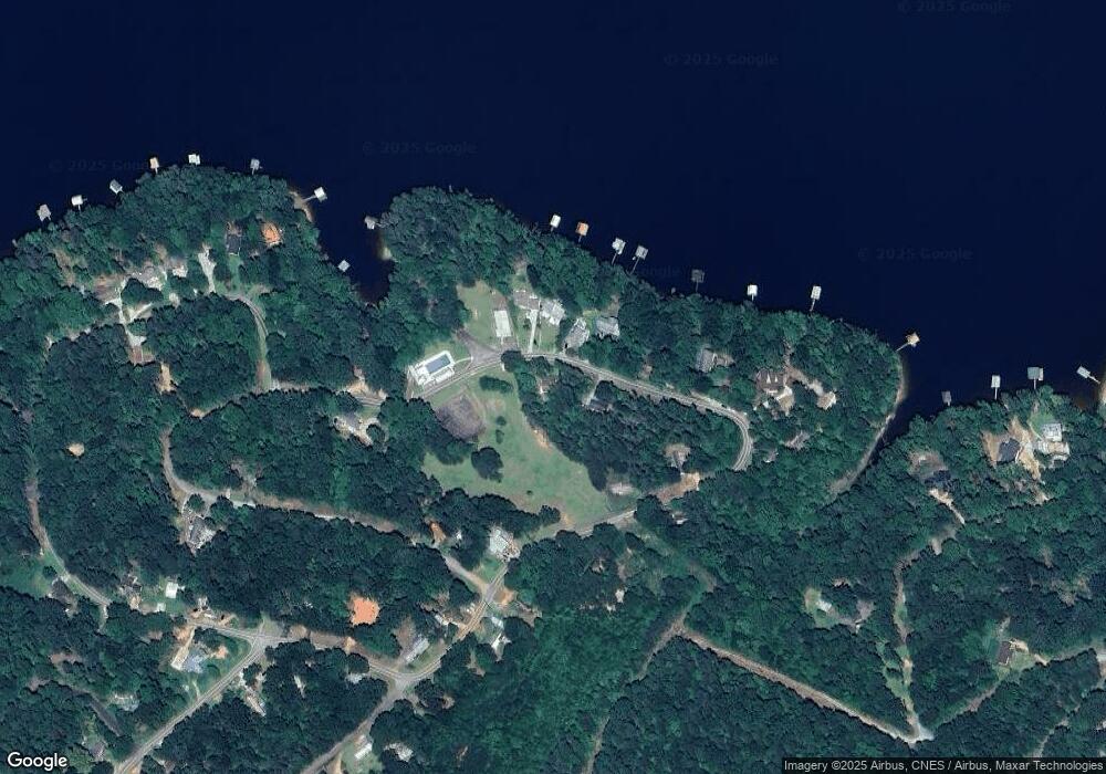 640 Shorewood Cir, Toccoa, GA 30577 - photo 1