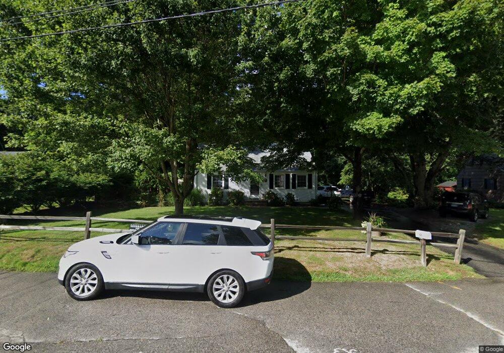 46 Manor Rd, Oakdale, CT 06370 - photo 1