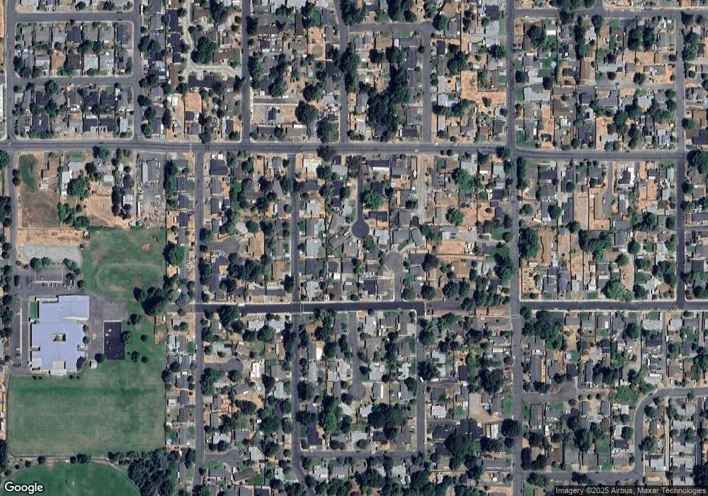 1449 SW Silver Maple Way, Grants Pass, OR 97526 - photo 1