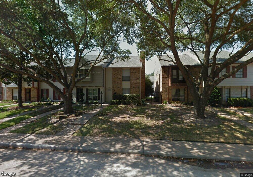 10286 Longmont Dr unit 40, Houston, TX 77042 - photo 1