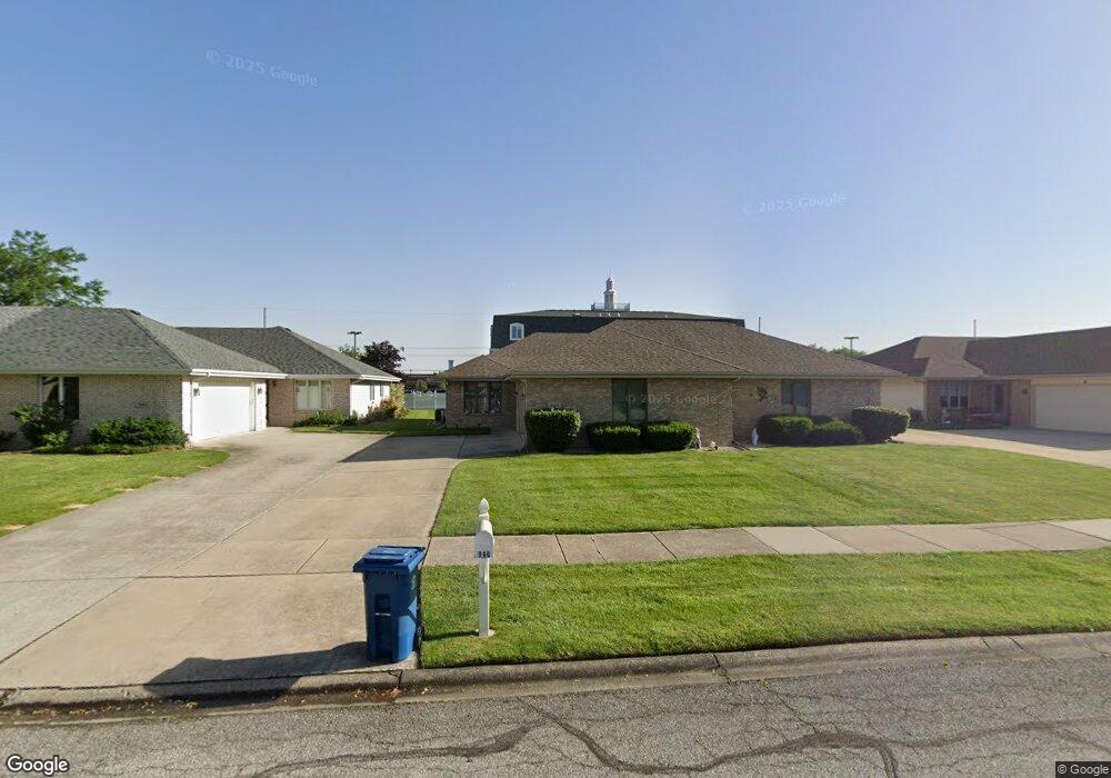 946 Ivanhoe Ln, Dyer, IN 46311 - photo 1