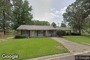1116 5th St SW, Springhill, LA 71075