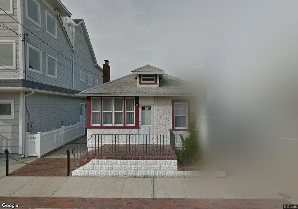 135 Hewlett Ave, Point Lookout, NY 11569 - photo 1