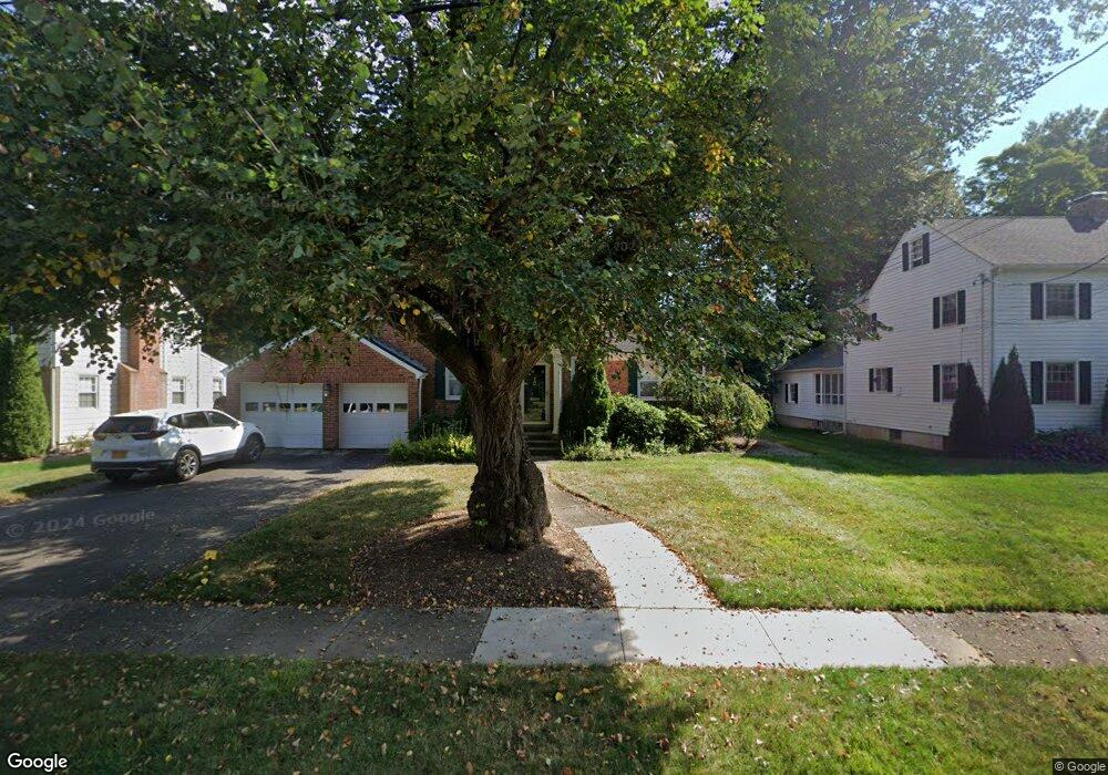 131 Lawler Rd, West Hartford, CT 06117 - photo 1