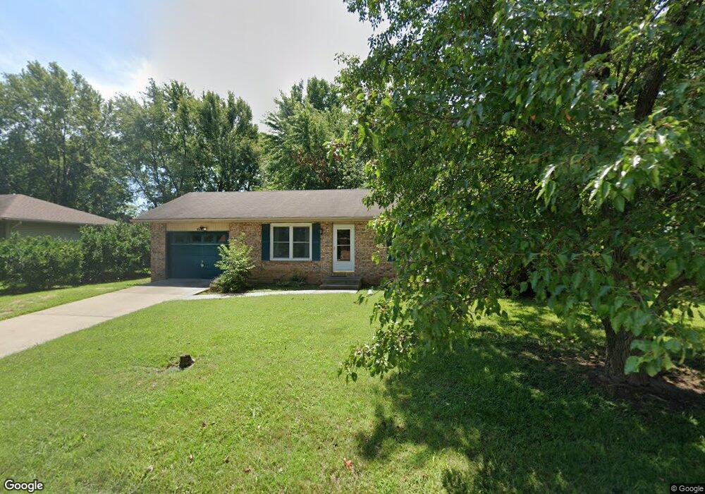 402 E Scott Wayne Dr, Nixa, MO 65714 - photo 1