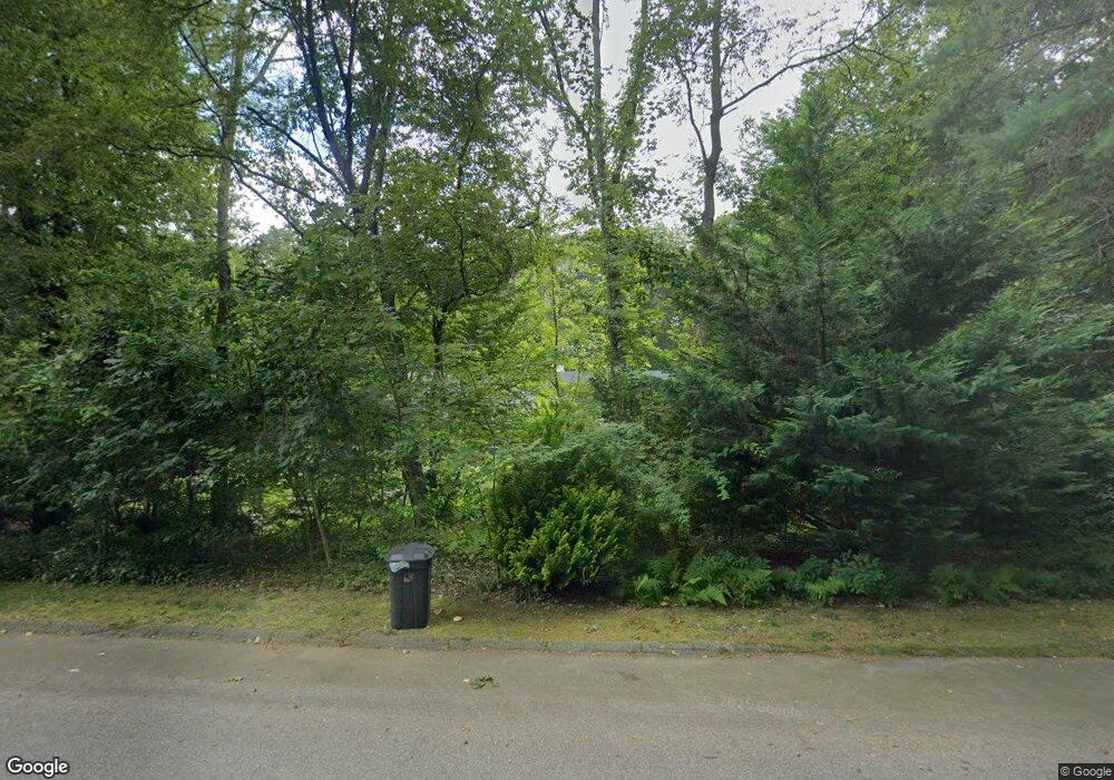 138 Gilbert Stuart Dr, East Greenwich, RI 02818 - photo 1