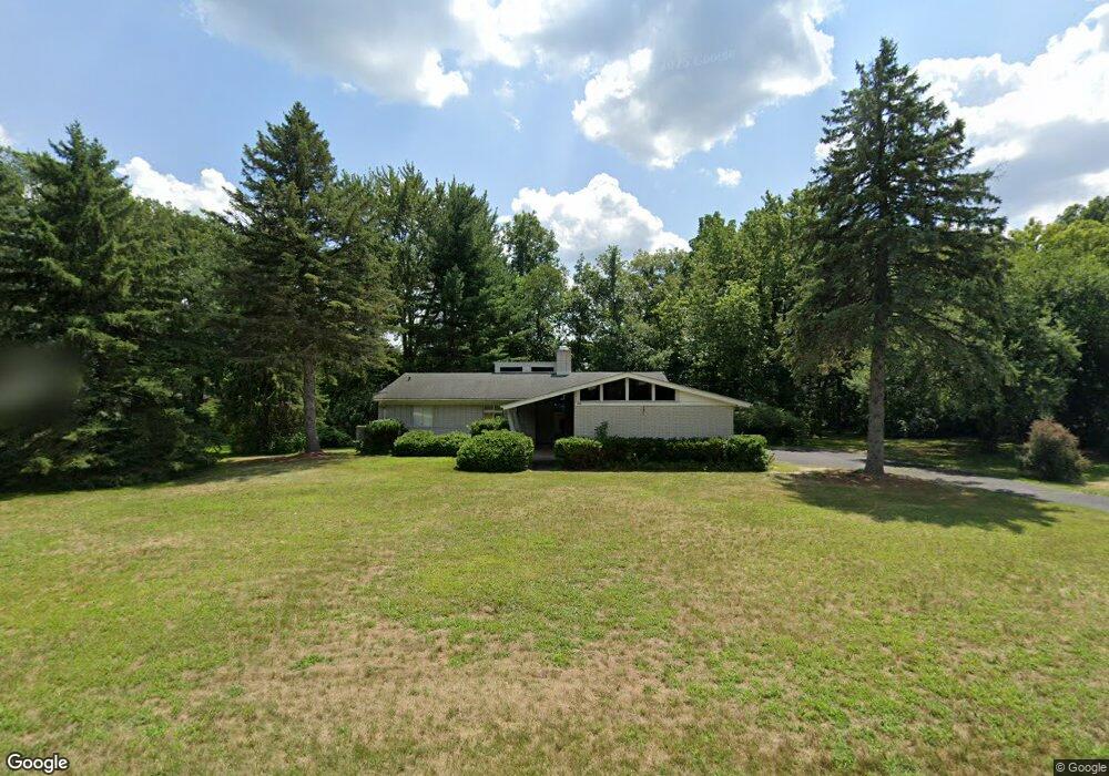 4469 Chamberlain Dr, Bloomfield Hills, MI 48301 - photo 1