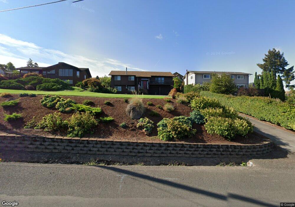 2532 E 10th St, the Dalles, OR 97058 - photo 1