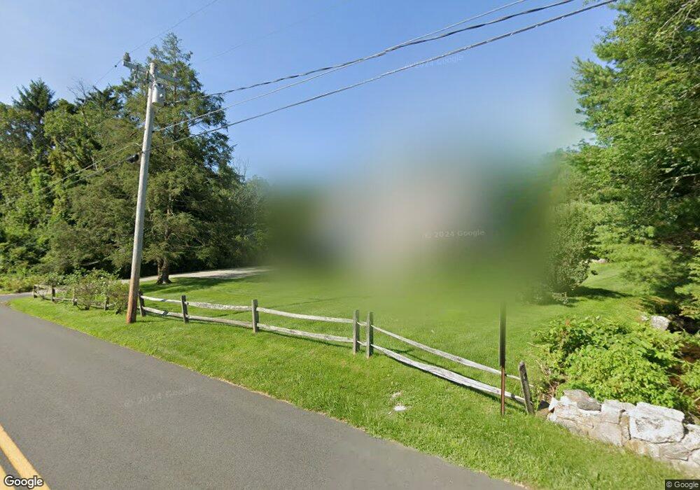 307 Wilton Rd E, Ridgefield, CT 06877 - photo 1