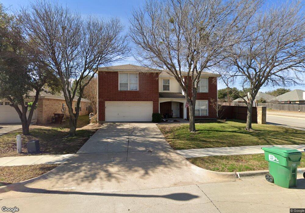 2329 Lookout Ln, Denton, TX 76207 - photo 1