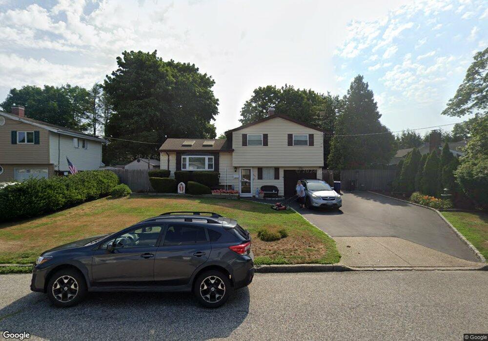 3017 Acorn Ave, Medford, NY 11763 - photo 1