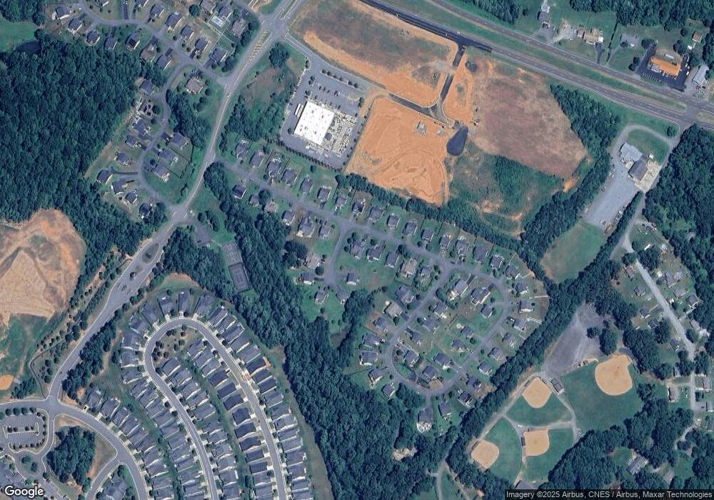 138 Larchmont Cir, Ruckersville, VA 22968 - photo 1