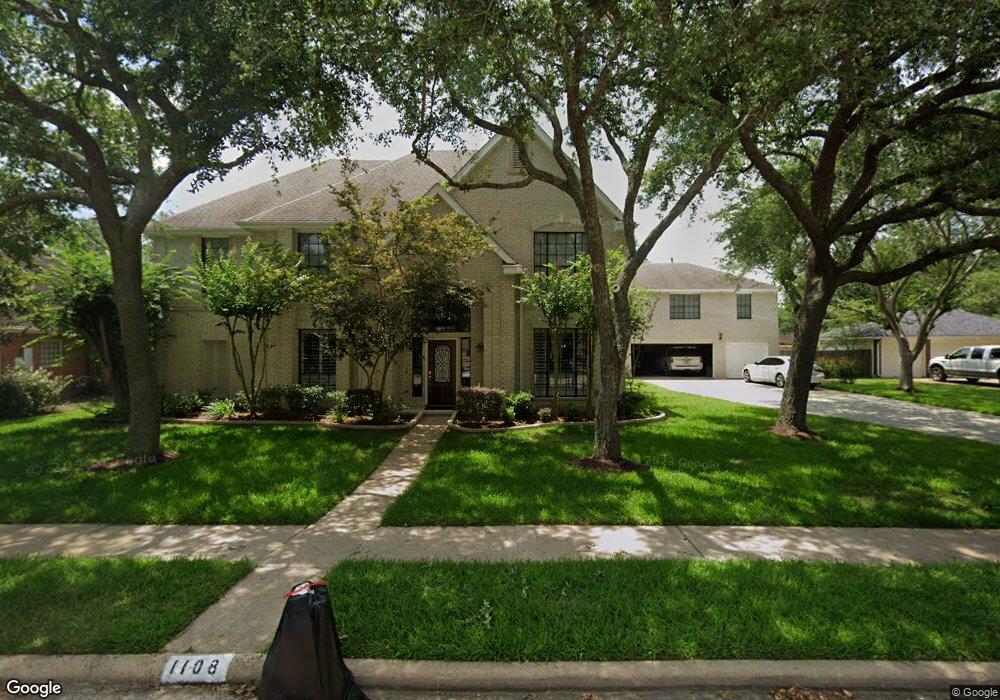 1108 Eagle Lakes Dr, Friendswood, TX 77546 - photo 1