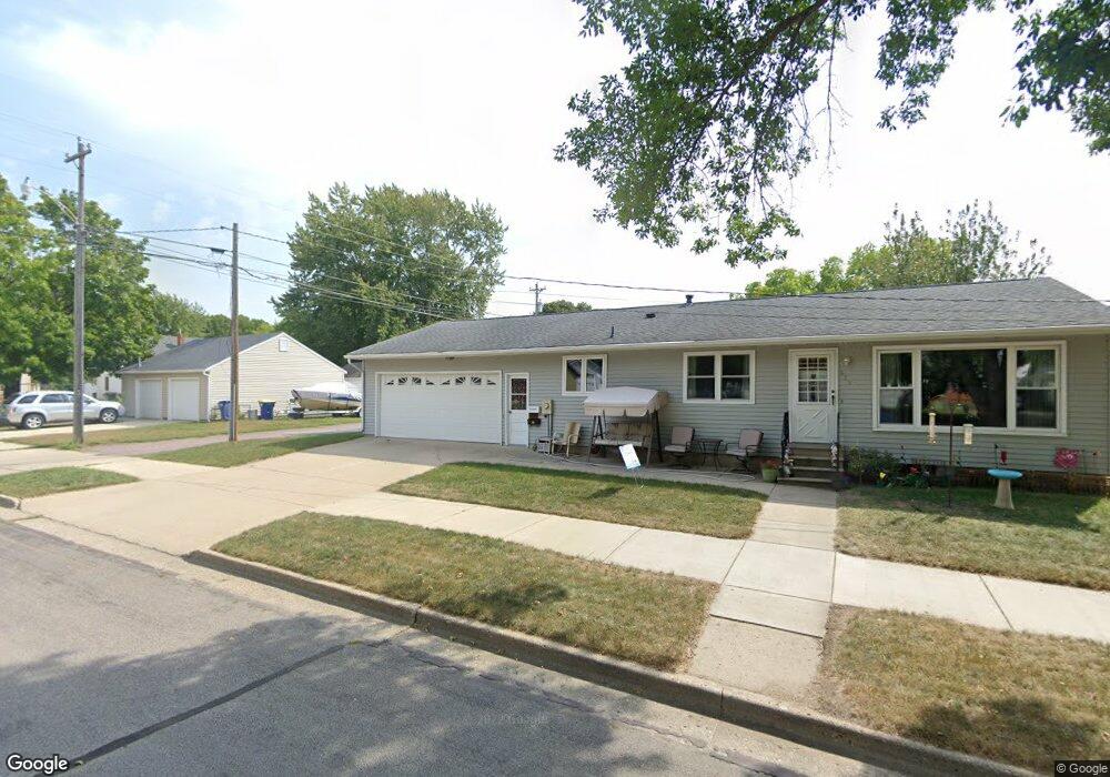 915 N German St, New Ulm, MN 56073 - photo 1