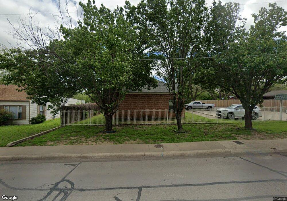 313 W Russell St, Weatherford, TX 76086 - photo 1