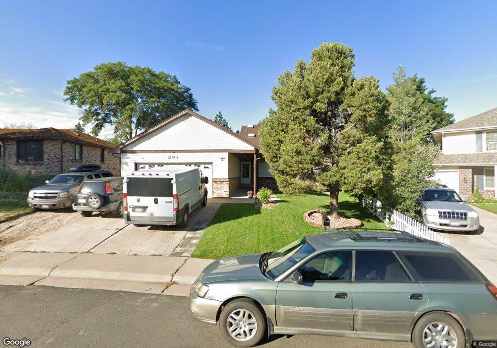 261 S Salem Ct, Aurora, CO 80012 - photo 1
