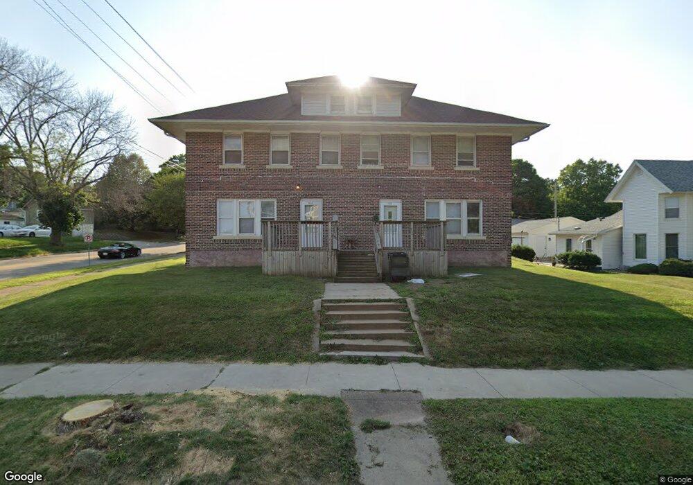 1123 Main St unit 1125, Cedar Falls, IA 50613 - photo 1