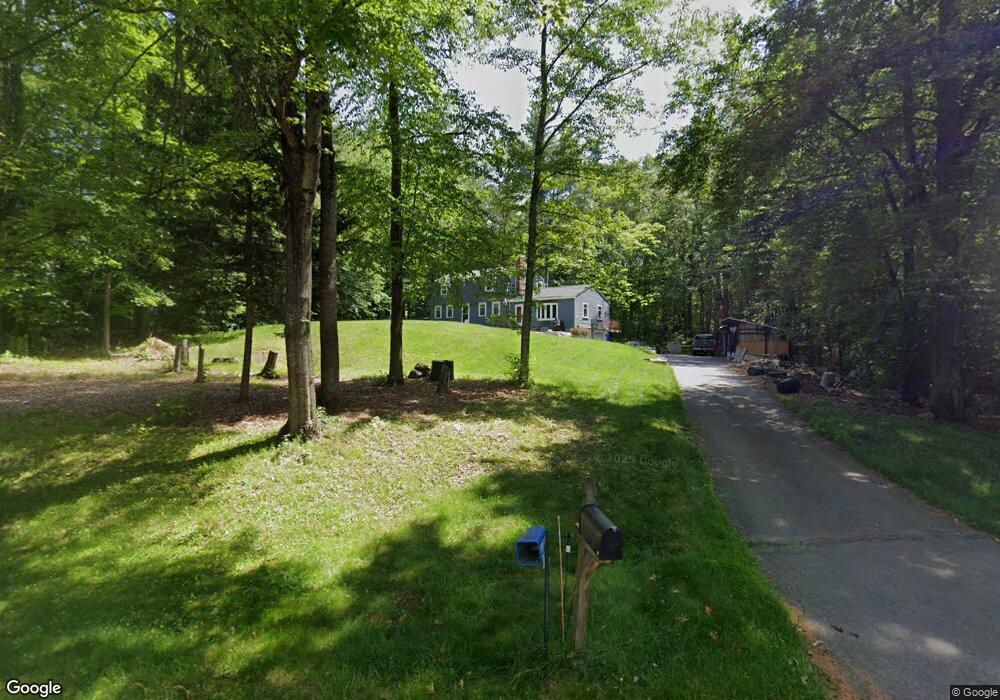 3 Hassell Rd, MerriMacK, NH 03054 - photo 1