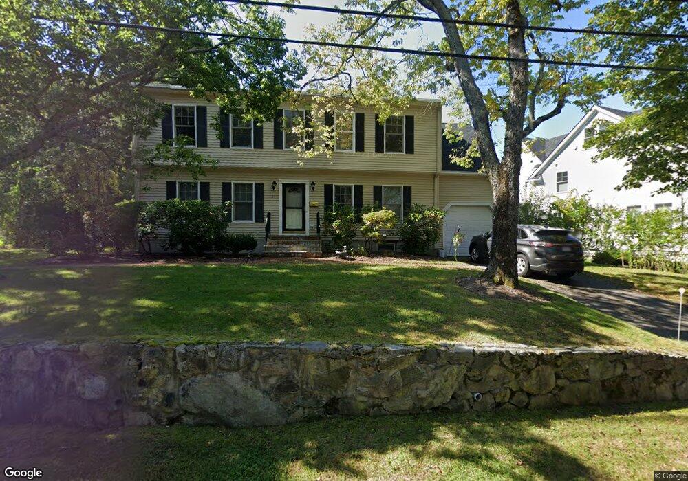 71 Parish Rd, Needham Heights, MA 02494 - photo 1