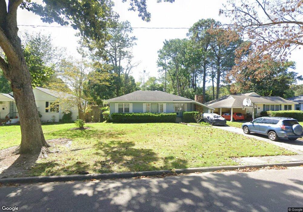 207 E 65th St, Savannah, GA 31405 - photo 1