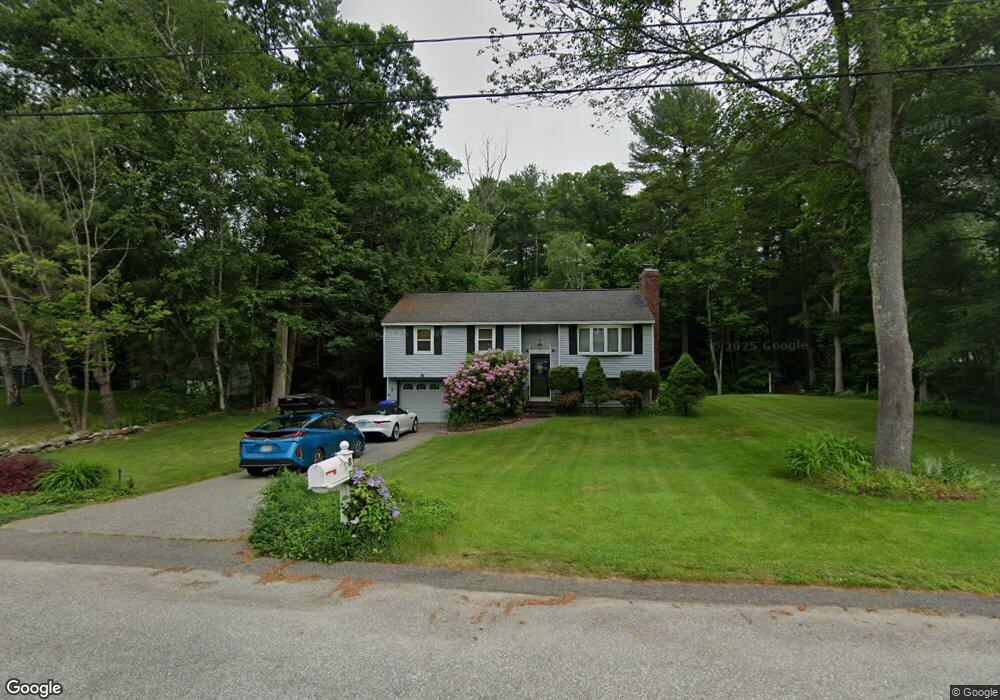 8 Mont Vernon Dr, Londonderry, NH 03053 - photo 1