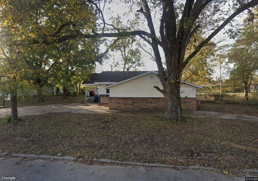 210 W Ponca Ave, Cleveland, OK 74020 - photo 1