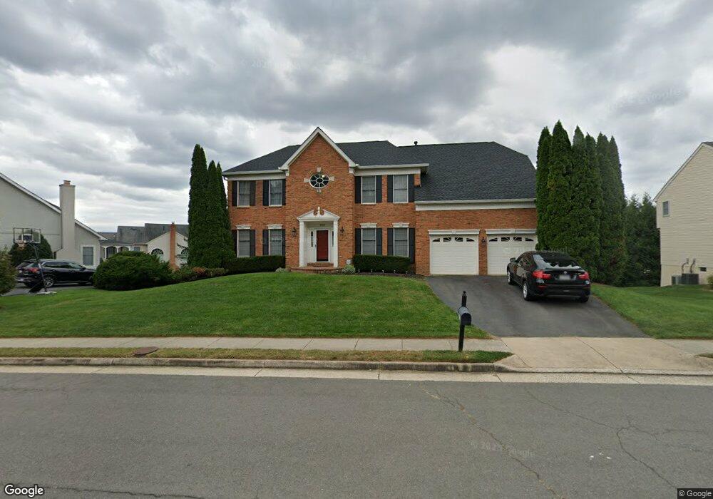 10905 Hunter Gate Way, Reston, VA 20194 - photo 1