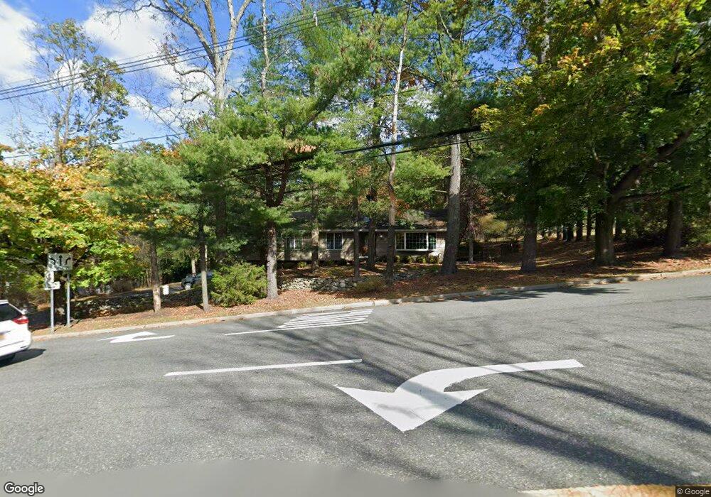 275 Lake St, Upper Saddle River, NJ 07458 - photo 1