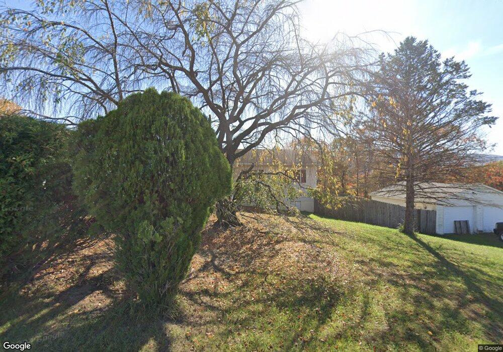 121 Rainbow Hill Rd, Berkeley Springs, WV 25411 - photo 1