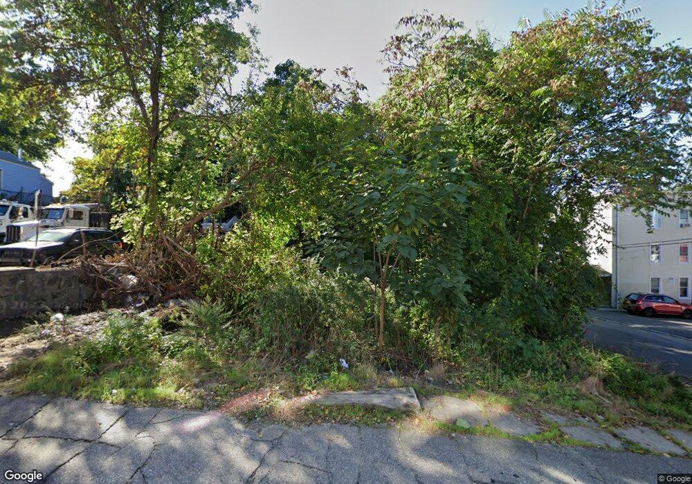 114 Lounsbury St, Waterbury, CT 06706 - photo 1