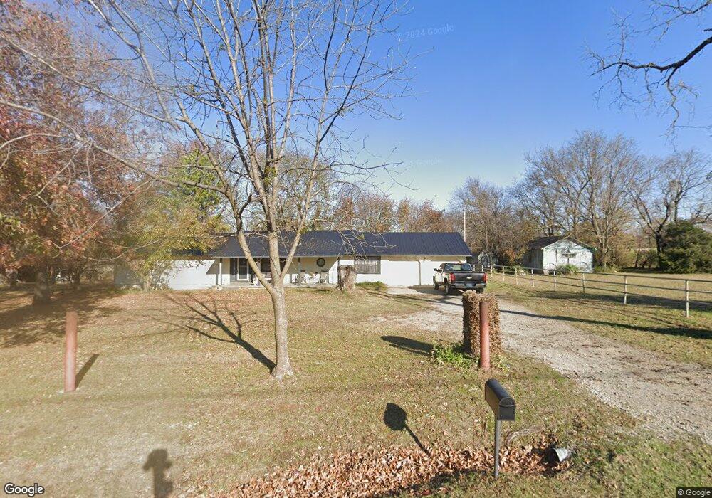 1102 Warren Rd, Henryetta, OK 74437 - photo 1